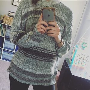 American Eagle Outfitters sweater